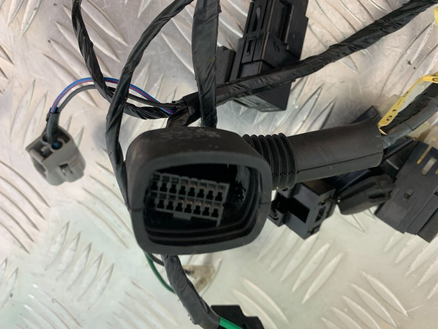 YAMAHA FJR1300 FJR 1300 CLOCK WIRING SUBLOOM  YEAR 2001-05 (CMB1005)