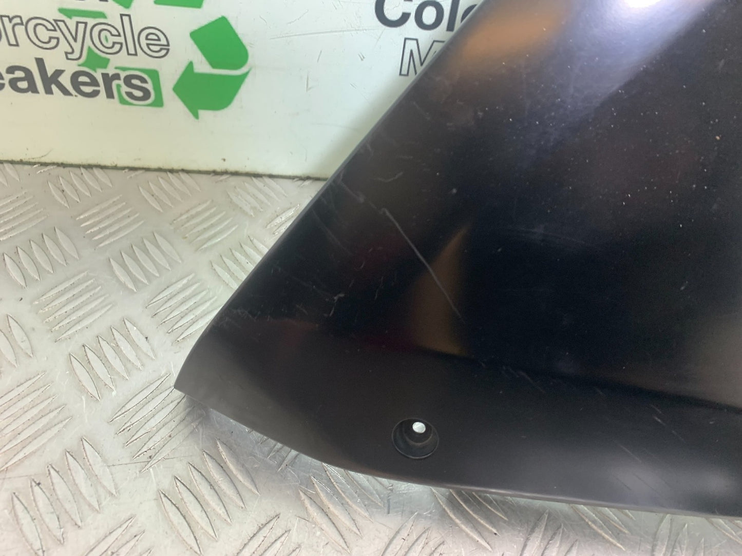 YAMAHA YZF-R125 YZF 125 RIGHT FAIRING PANEL  YEAR 2019-2022 (CMB1263)
