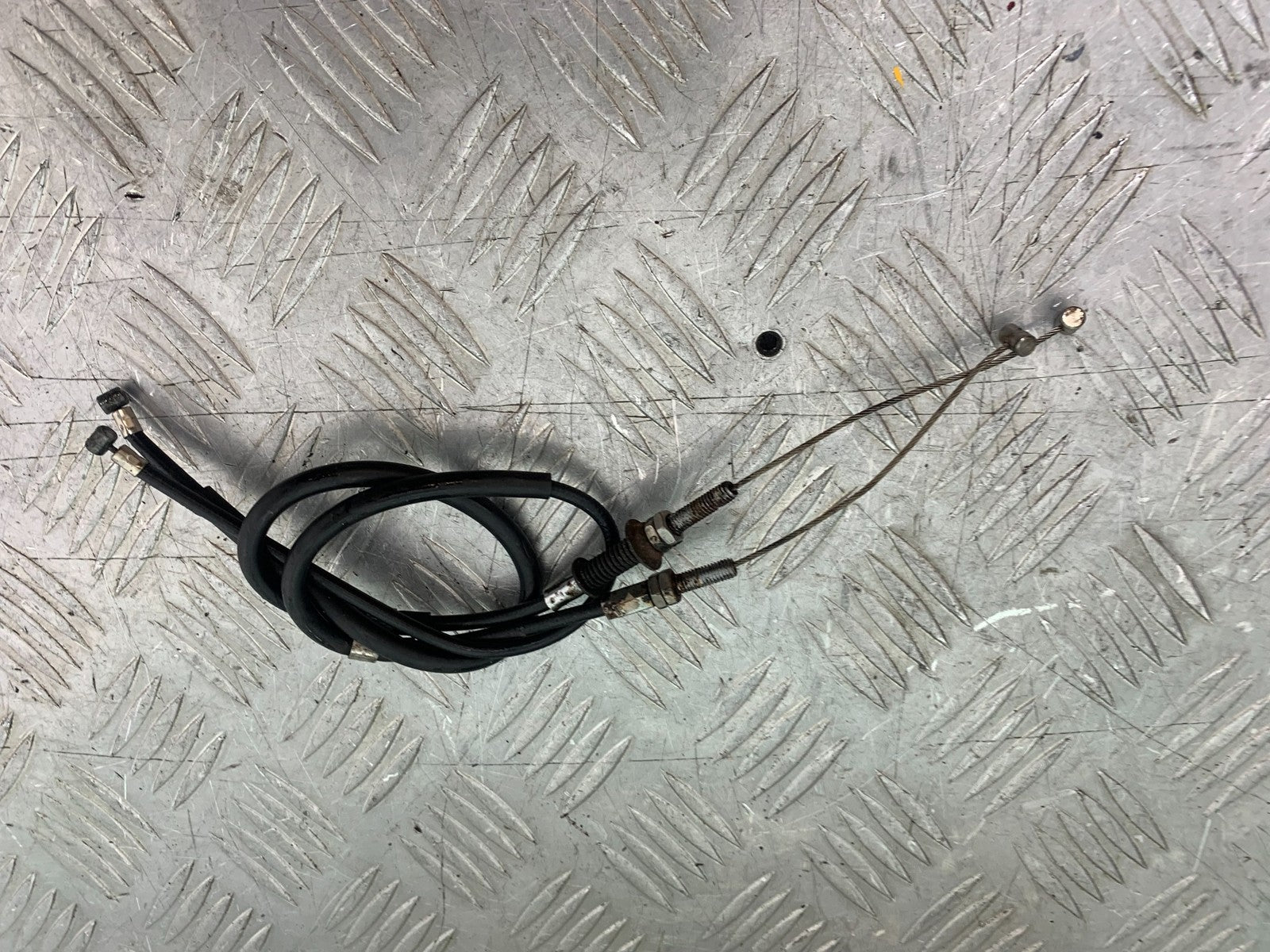 HONDA CBR1000 rr FIREBLADE EXHAUST SERVO CABLES  YEAR 2006 (CMB1220)