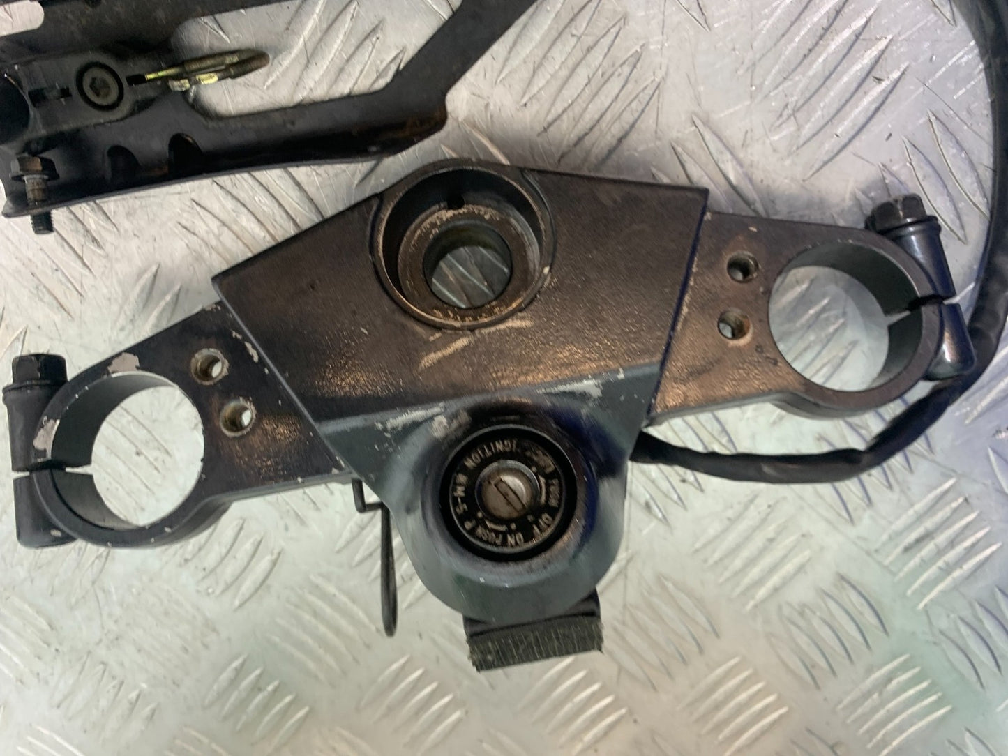 KAWASAKI ZZR1100 D LOCKS AND KEYS  YEAR 1993-2001 (CMB1289)