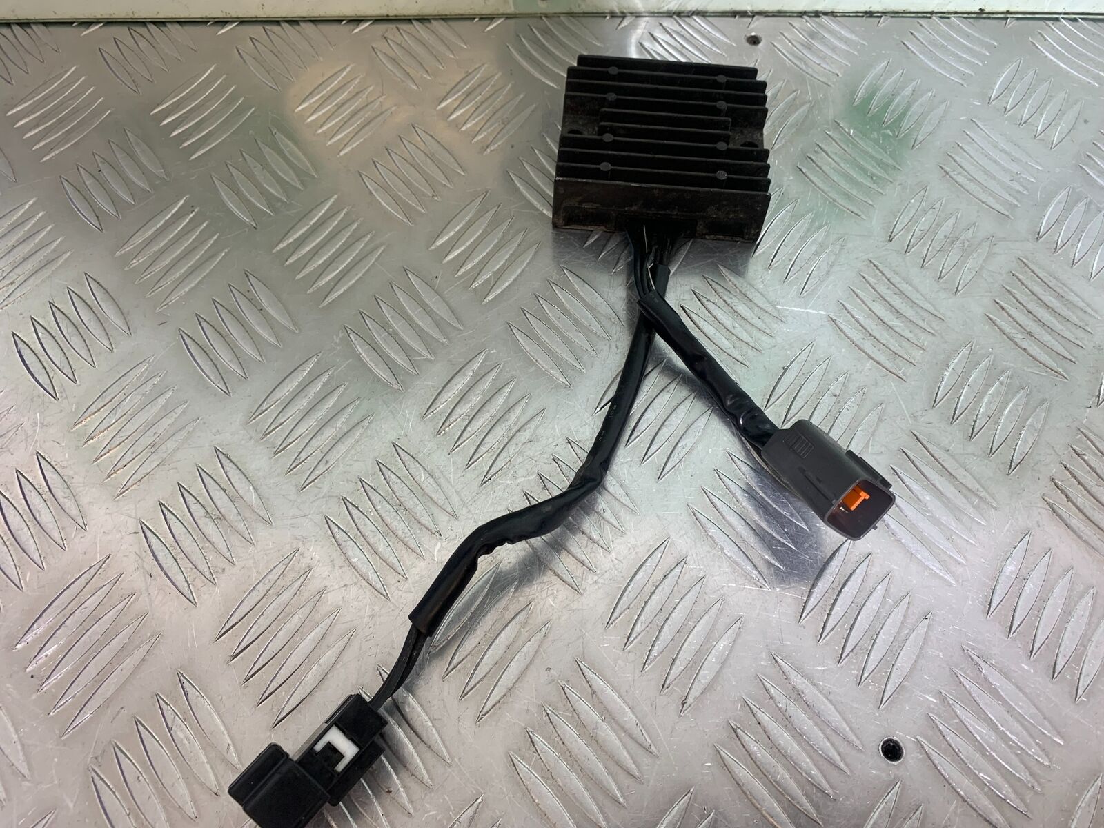 KAWASAKI ZX6R ZX6 R REGULATOR  YEAR 2007 2008 (CMB1002)