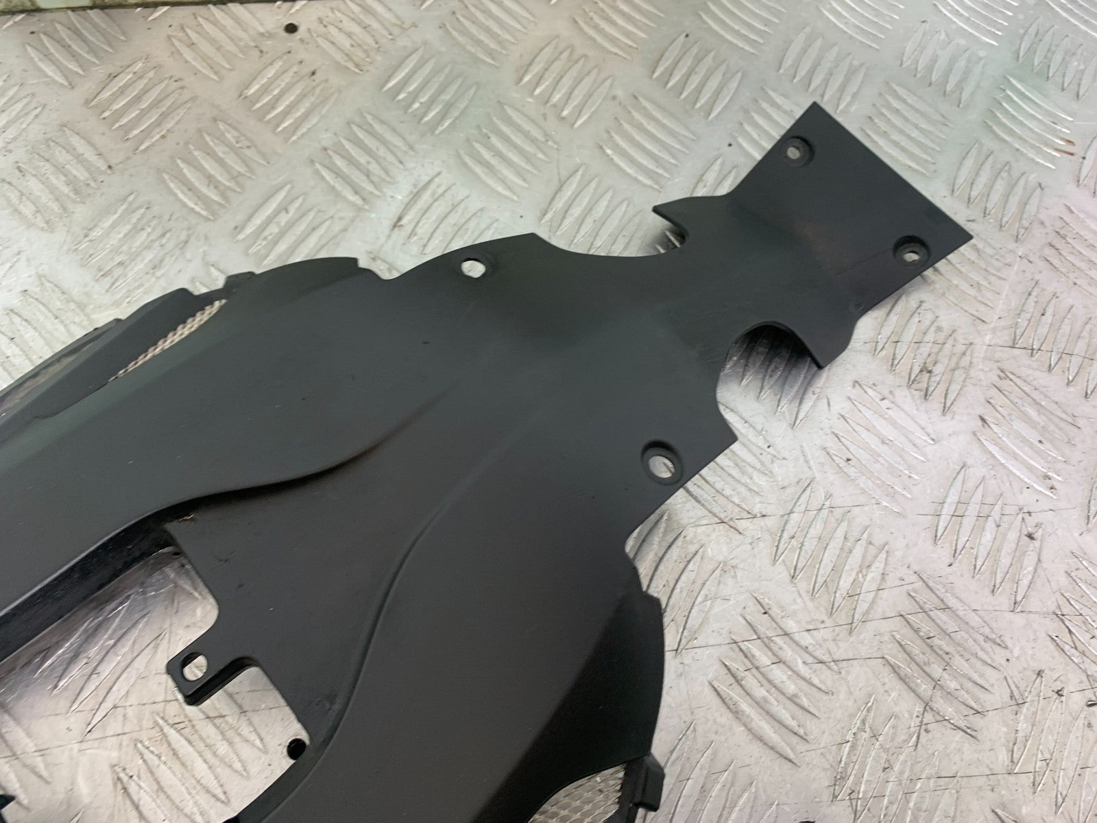 MV AGUSTA 800 F3 UNDERTRAY  YEAR 2017-2019 (CMB1227)