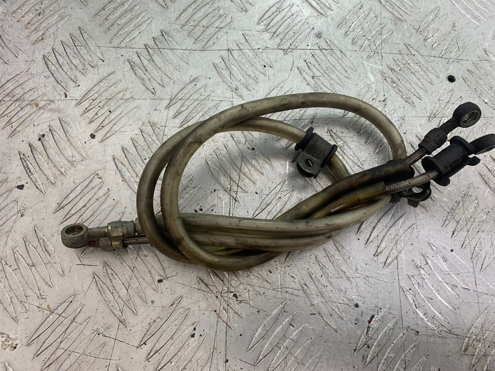 YAMAHA YZF1000 THUNDERACE BRAIDED FRONT BRAKE LINES YEAR 1997-2000 (CMB1204)