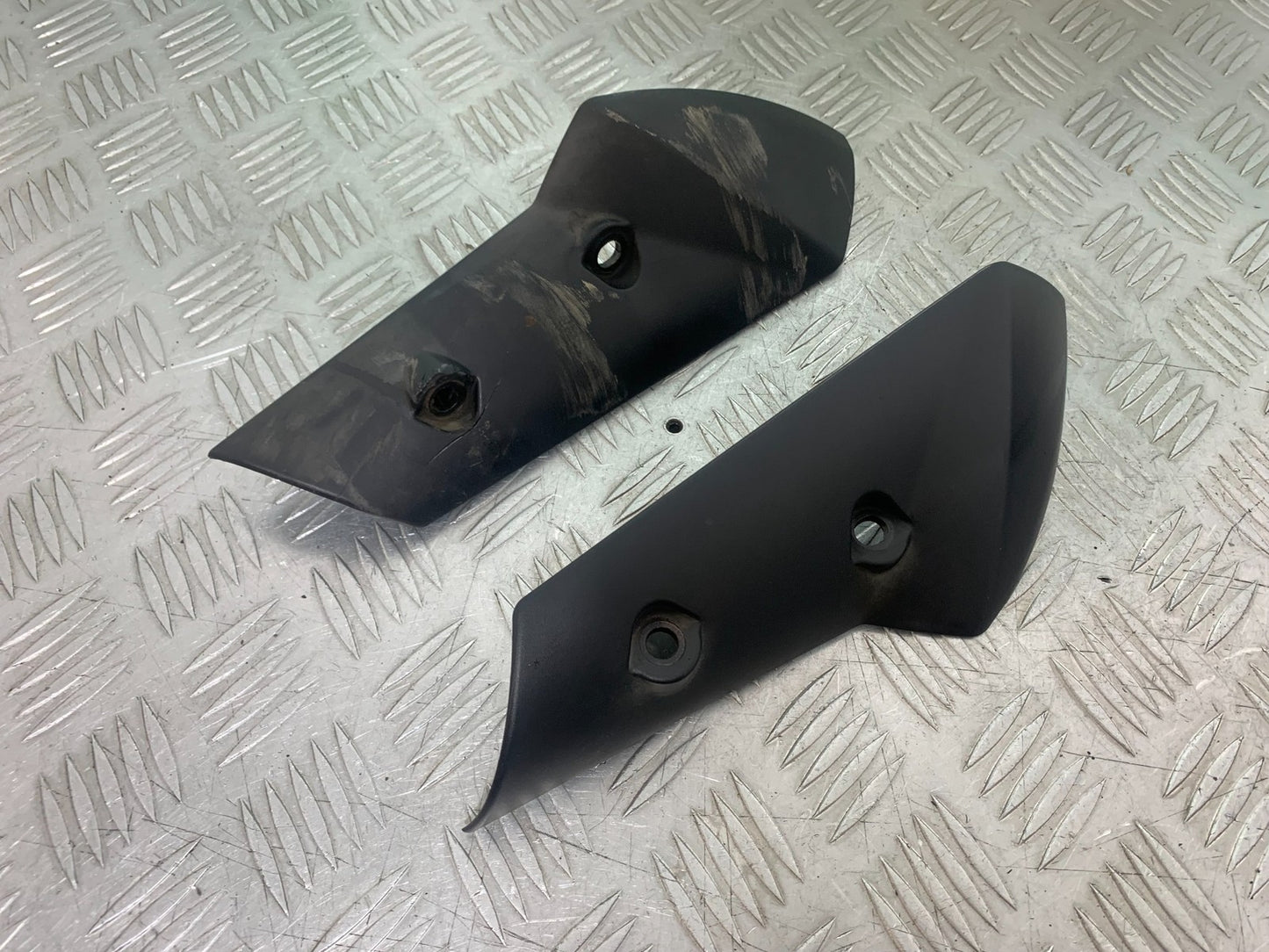 TRIUMPH TIGER 800 XRT MUDGUARD SIDE INFILLS  2018-2020 (CMB1193)