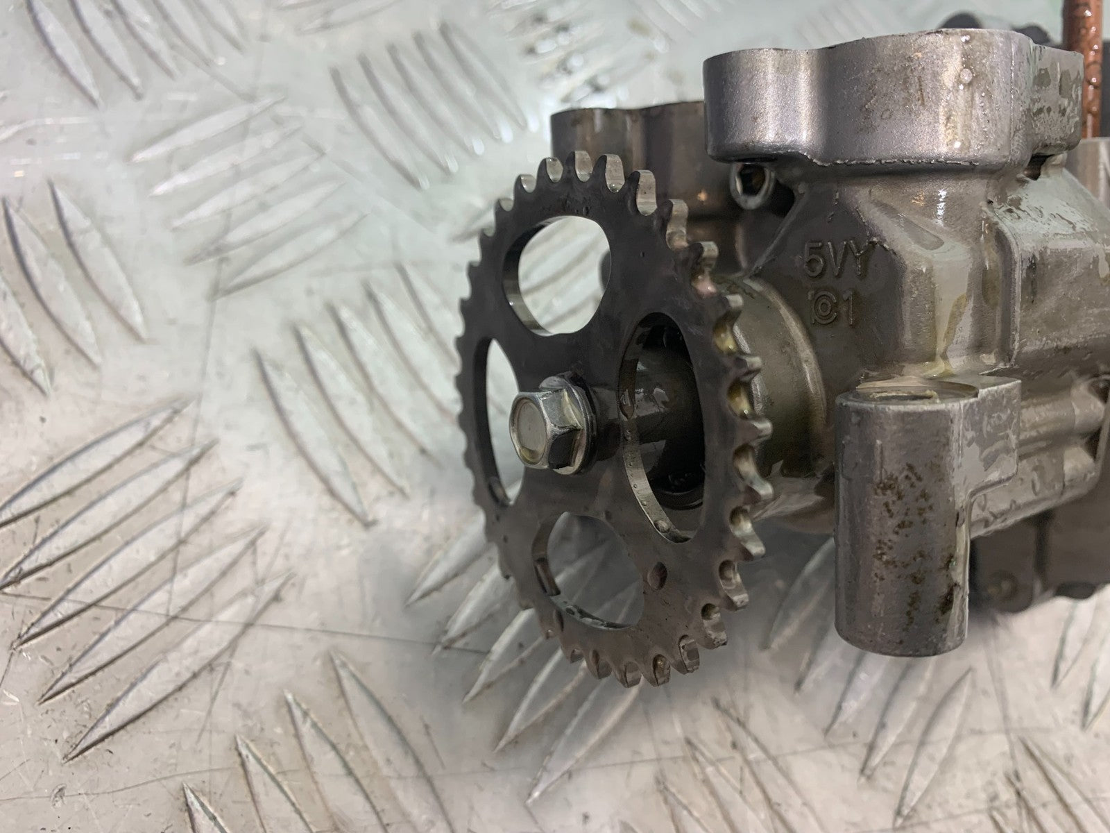 YAMAHA YZF R1 4C8 OIL PUMP  YEAR 2007-2008 (CMB1237)