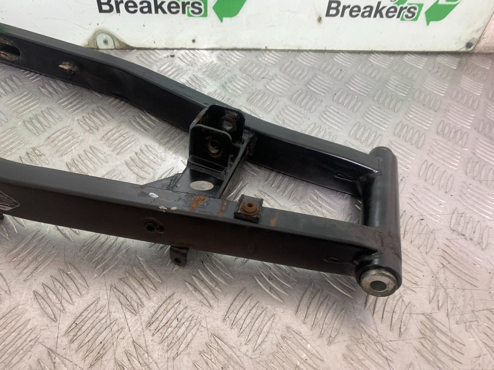 SINNIS TERRAIN 125 SWINGARM   YEAR 2017-2020 (CMB1241)