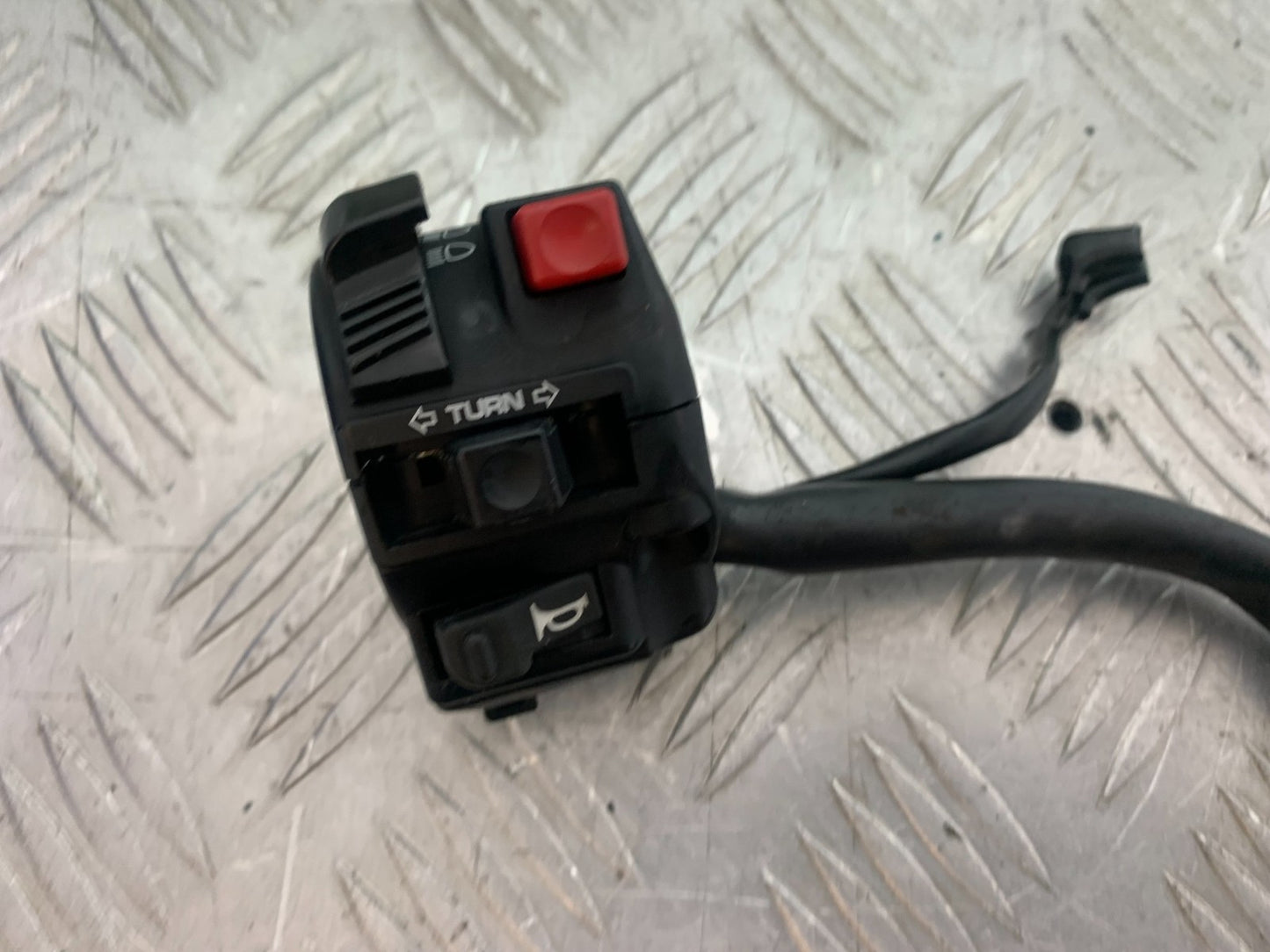 HONDA CBR1000 rr FIREBLADE LEFT SWITCH GEAR   YEAR 2012-2016 (CMB1198)