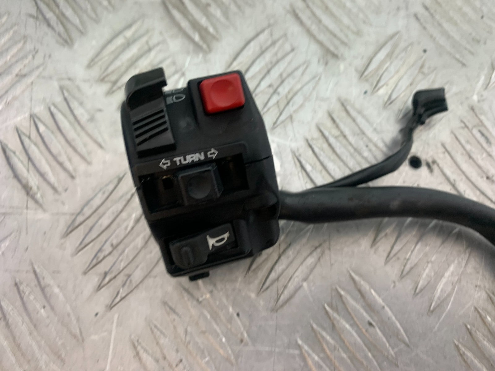 HONDA CBR1000 rr FIREBLADE LEFT SWITCH GEAR   YEAR 2012-2016 (CMB1198)