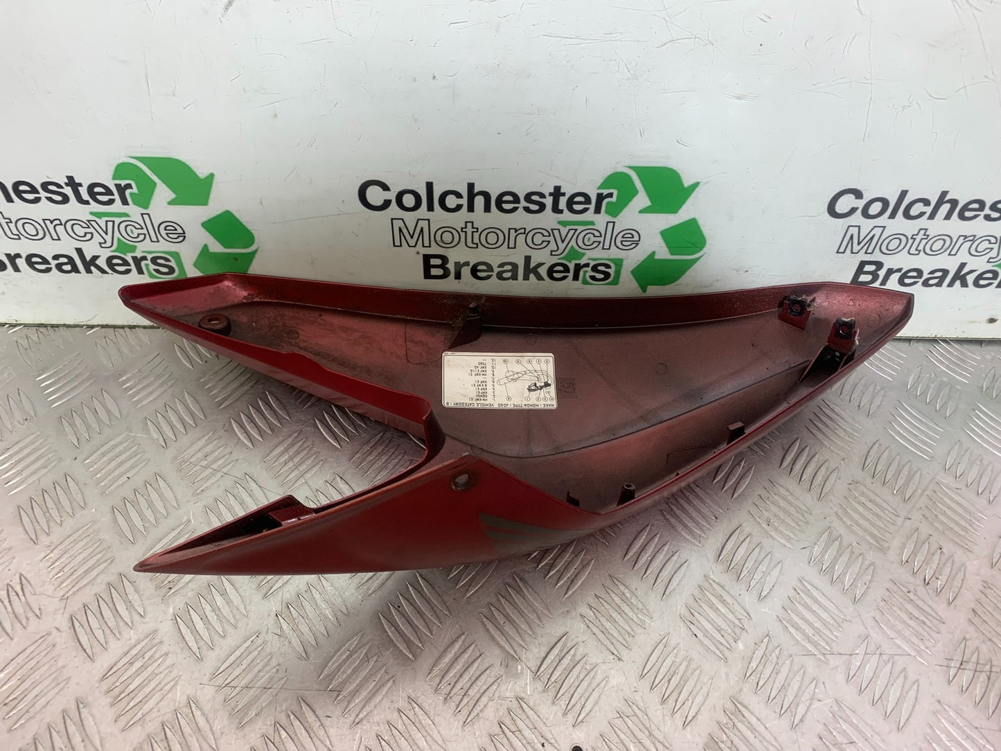 HONDA CBF125 CBF 125 RIGHT FAIRING PANEL YEAR 2009-14 (CMB1182)
