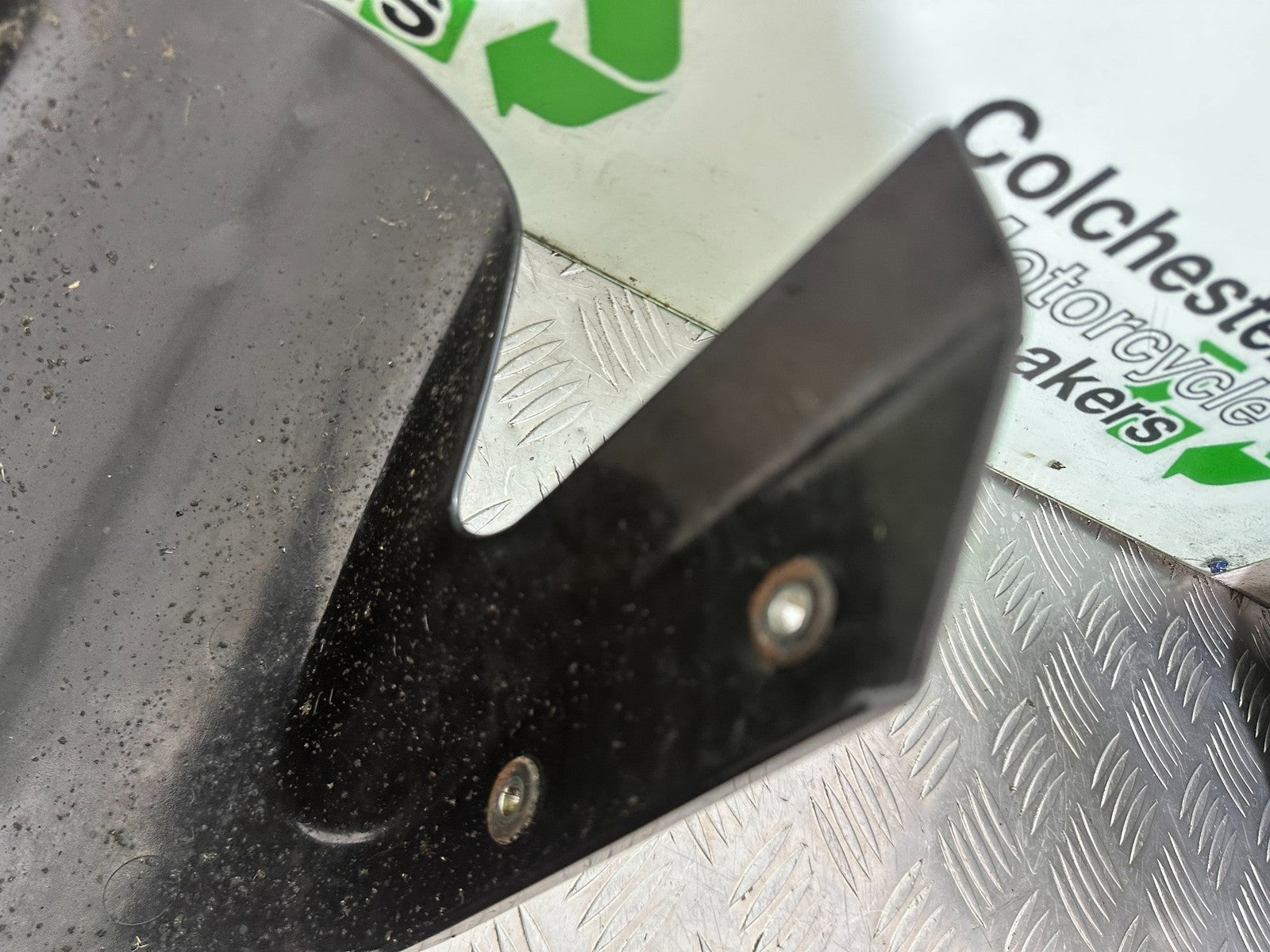 KAWASAKI ER6 F ER6F FRONT MUDGUARD FENDER YEAR 2005-2008 (CMB1178)