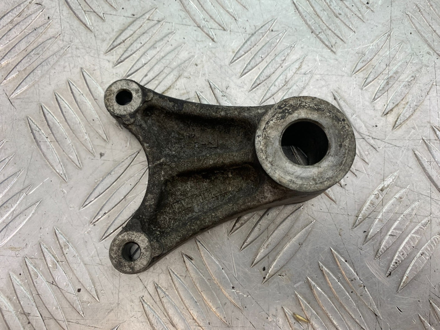 SUZUKI GSF1200 GSF 1200 BANDIT REAR CALIPER BRACKET  YEAR 2001-2004 (CMB1188)