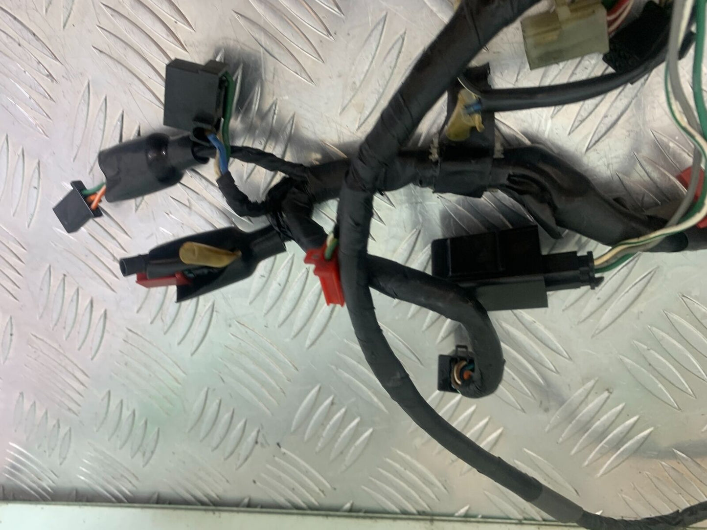 HONDA VFR400 VFR 400 NC21 WIRING LOOM  YEAR 1986-87 (CMB1043)