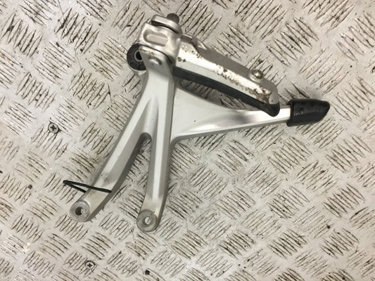 HONDA VFR1200 VFR 1200 FA RIGHT REAR HANGER AND PEG YEAR 2010-11  (STOCK 793)