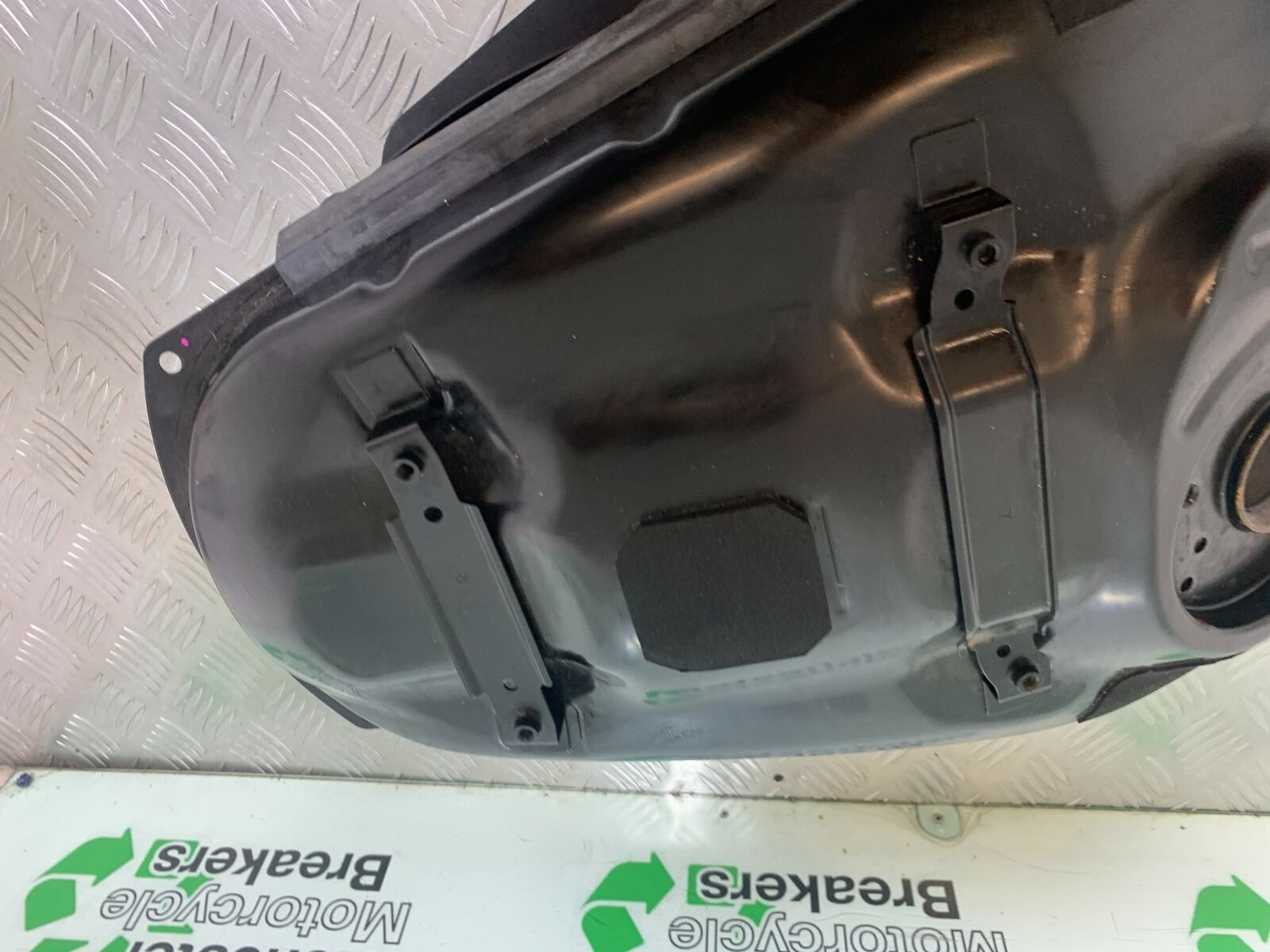 YAMAHA XSR900 XSR 900 PETROL TANK  YEAR 2021-2022 (CMB1073)