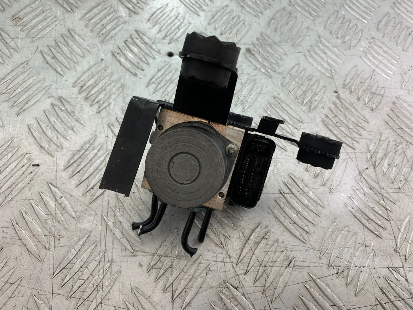BMW F800 GT ABS PUMP  YEAR 2013-2017 (CMB1248)