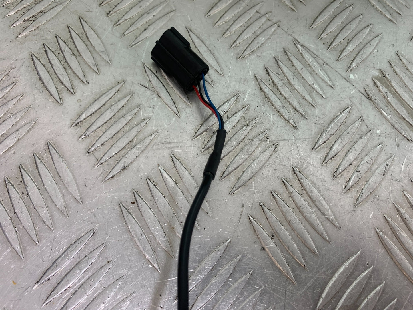 TRIUMPH TRIDENT 660 QIUCK SHIFTER   YEAR 2021-2024 (CMB1148)