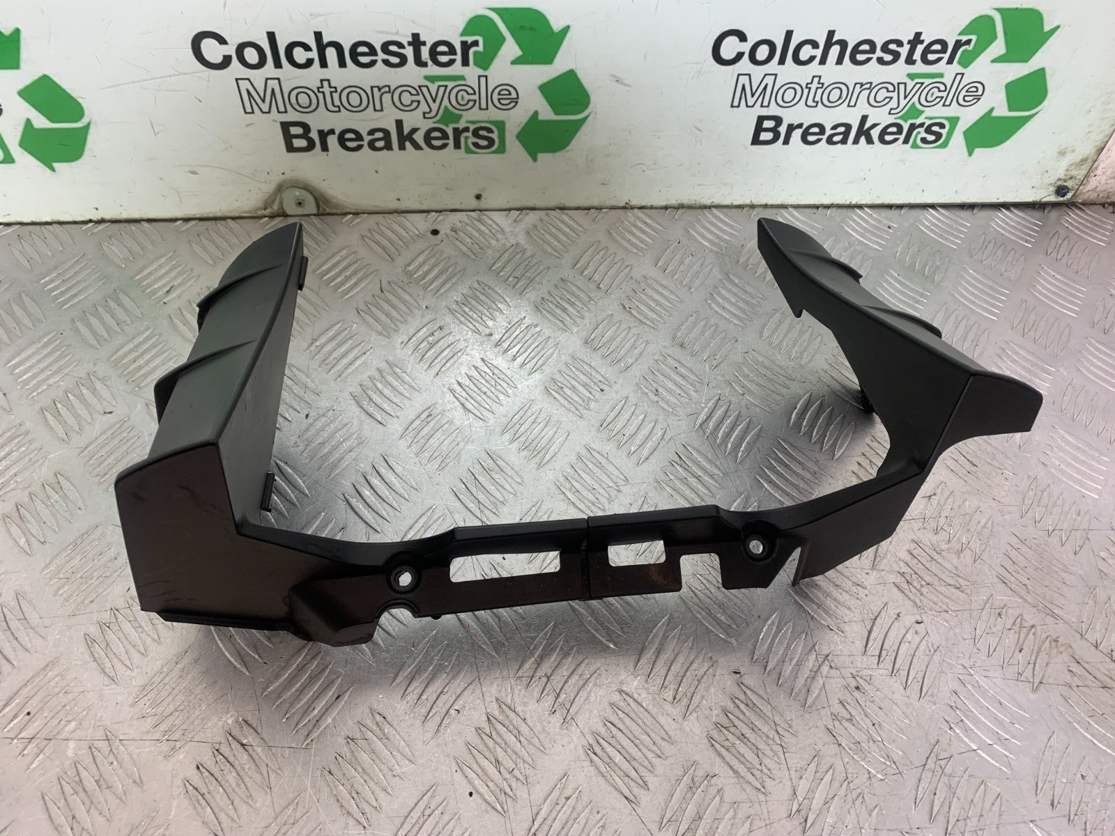 APRILIA TUONO 1000 V4R RADIATOR COVER   YEAR 2011-13  (CMB1331)