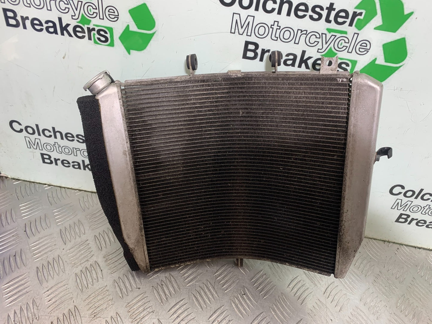 KAWASAKI ZX10R ZX10 R RADIATOR    2008-2010 (CMB1301)