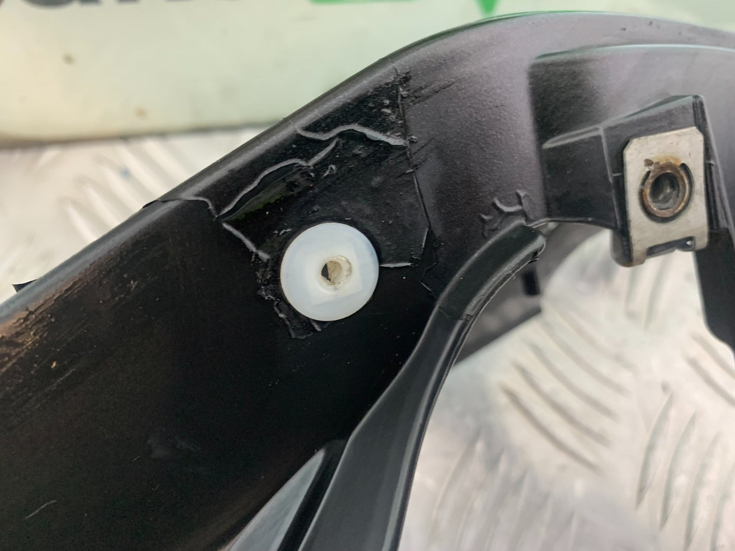 APRILIA TUONO 1000 V4 LEFT SEAT PANEL   YEAR 2013-2014  (CMB1239)