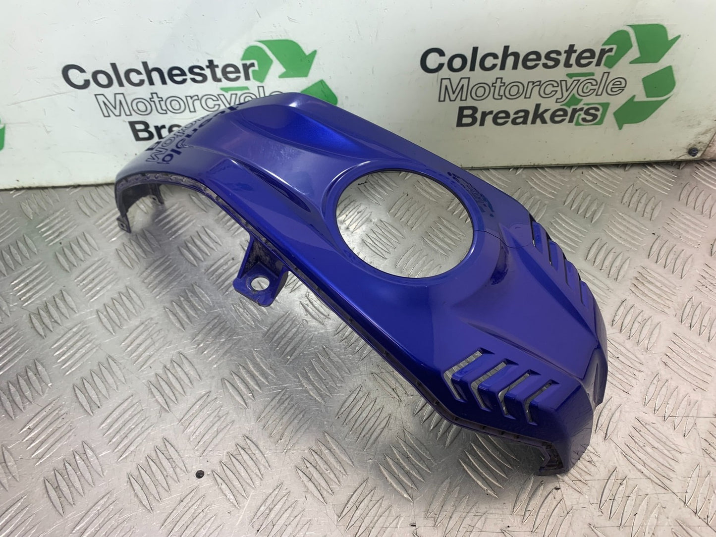 YAMAHA YZF-R125 YZF 125 CENTER TANK PANEL  YEAR 2019-2022 (CMB1263)