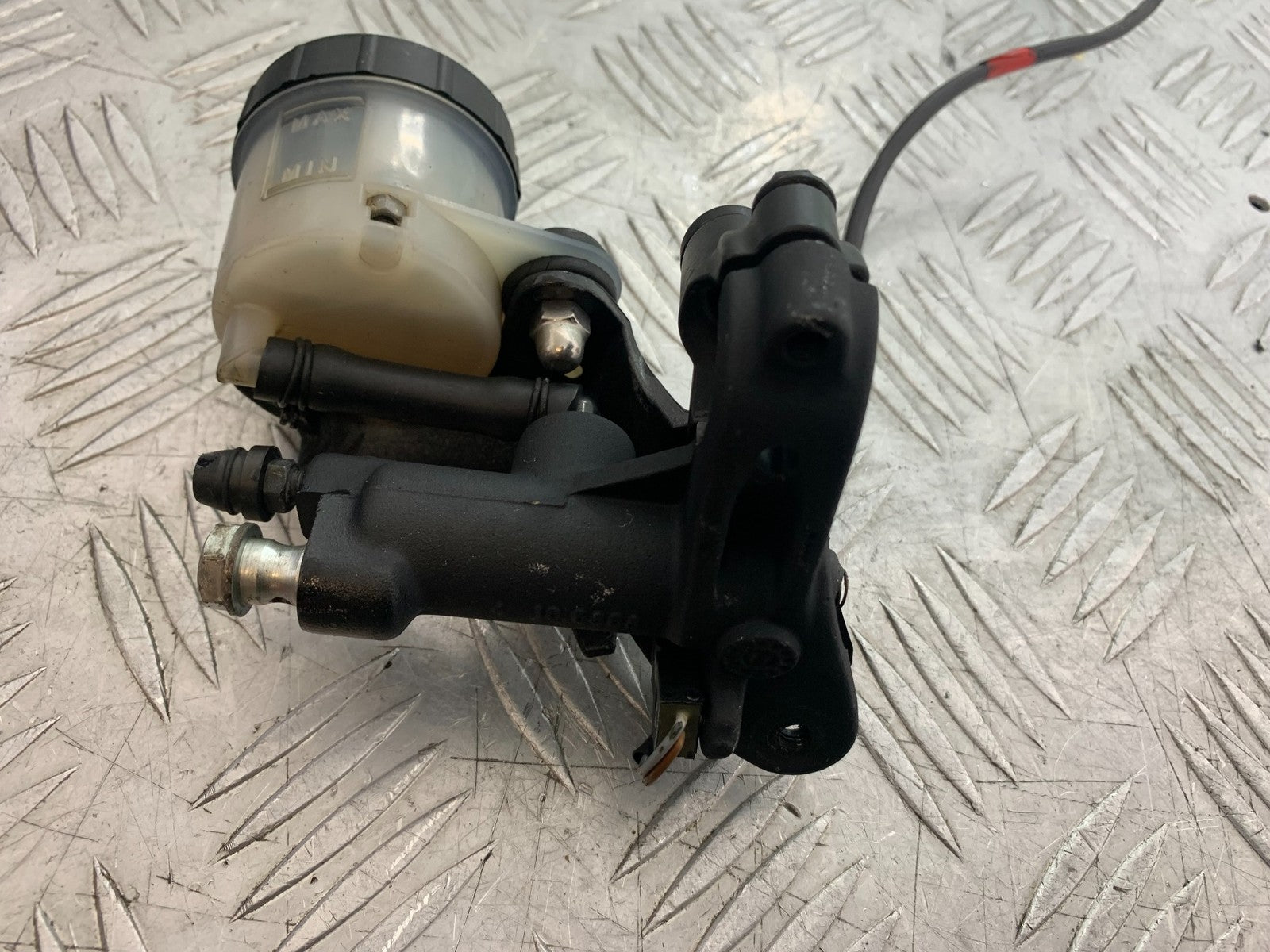 APRILIA TUONO 1000 V4R BRAKE MASTER CYLINDER  YEAR 2011-13  (CMB1316)