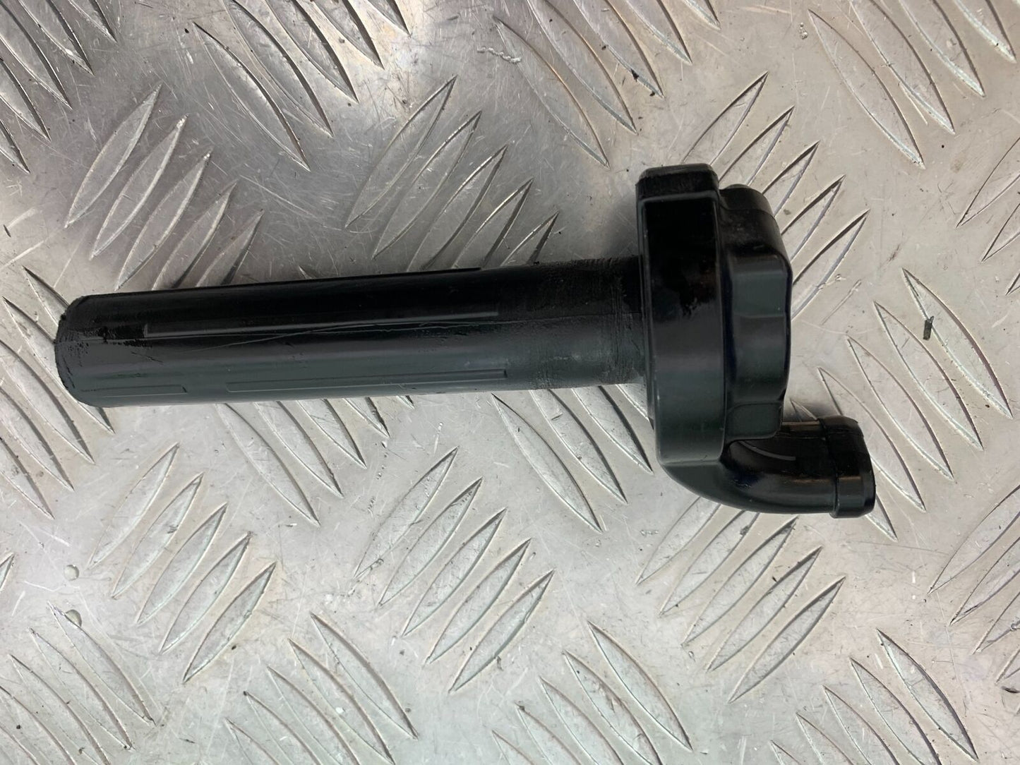 TRIUMPH TIGER 800 XC THROTTLE AND GRIP  YEAR 2011-2014 (CMB1022)
