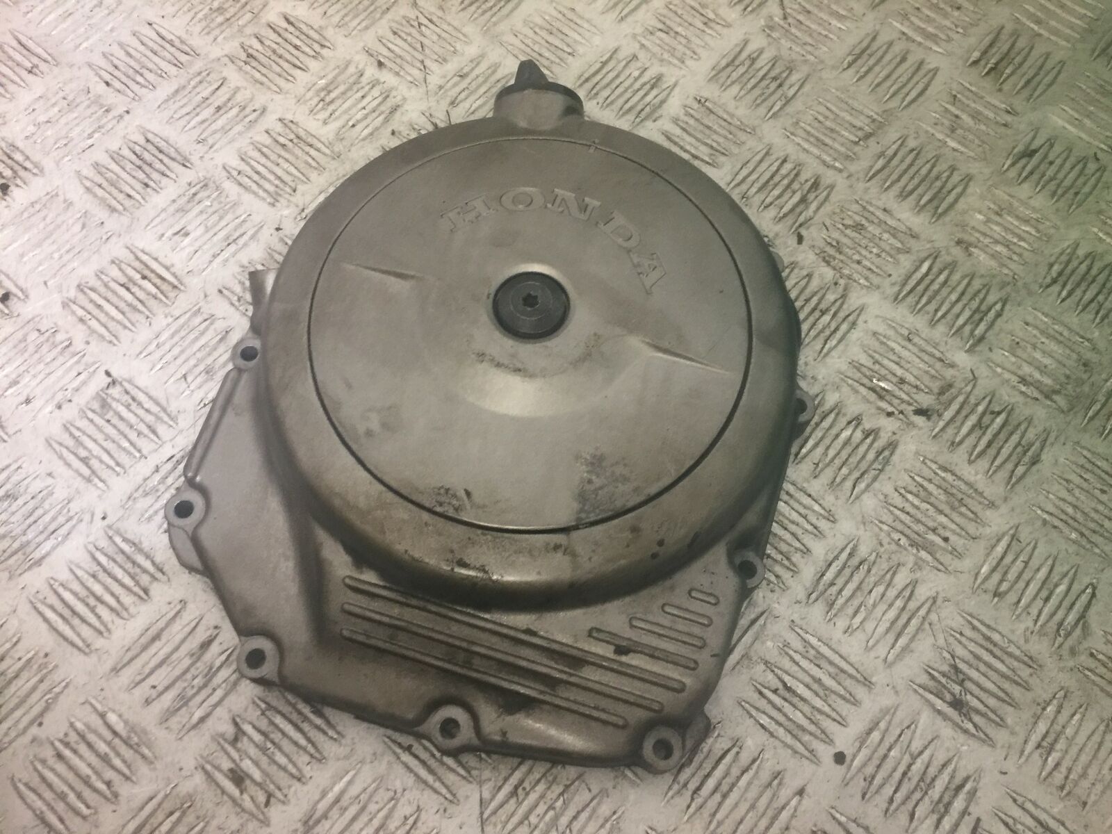 HONDA CBR1100 BLACKBIRD CLUTCH COVER  YEAR 2001 (STOCK 390)