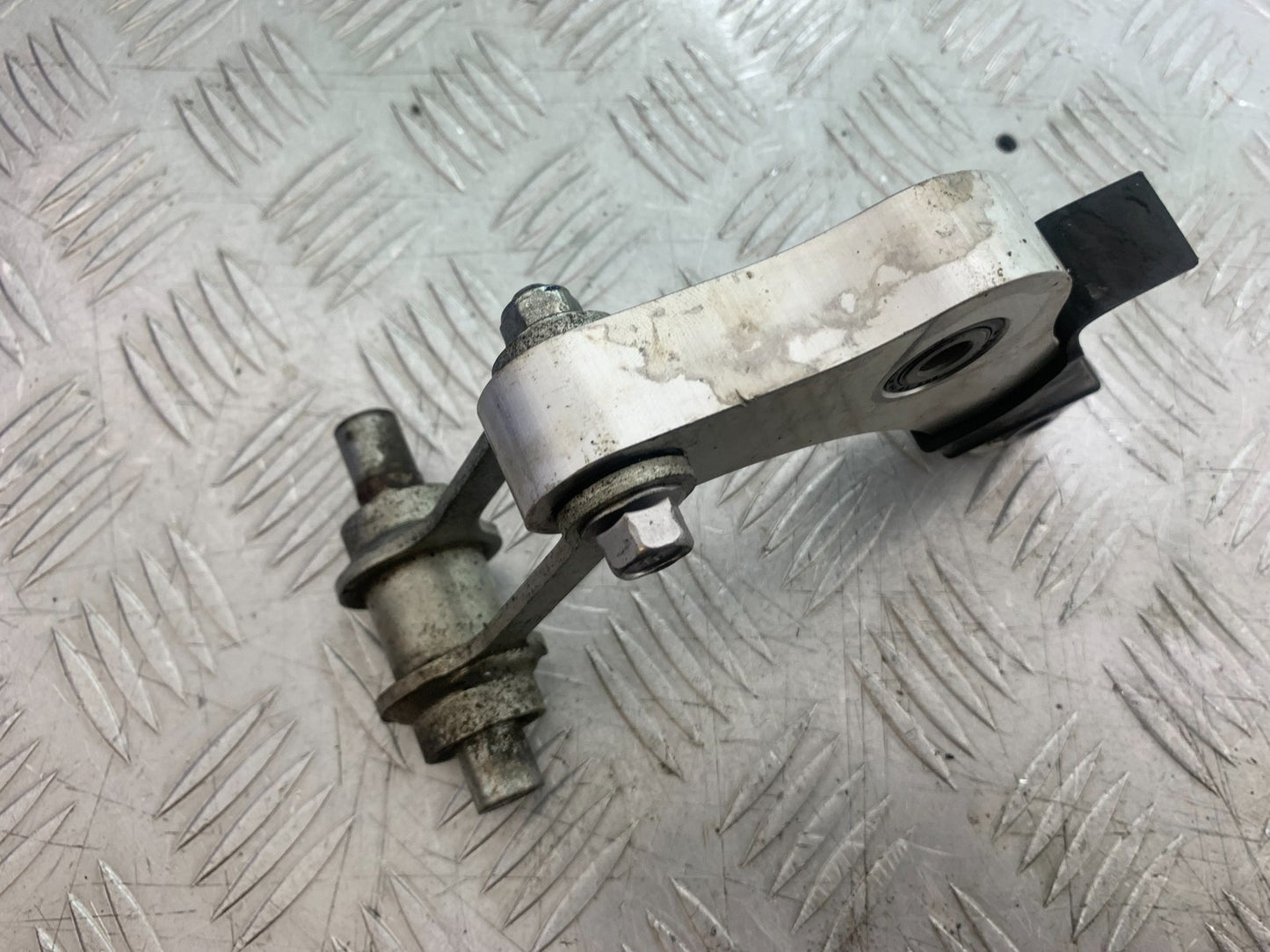 YAMAHA YZF R7 REAR SHOCK LINKAGE  YEAR 2022-2025 (CMB1255)