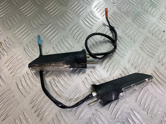 HONDA CRF1000 (DCT) AFRICA TWIN REAR INDICATORS   YEAR 2017 (CMB1030)