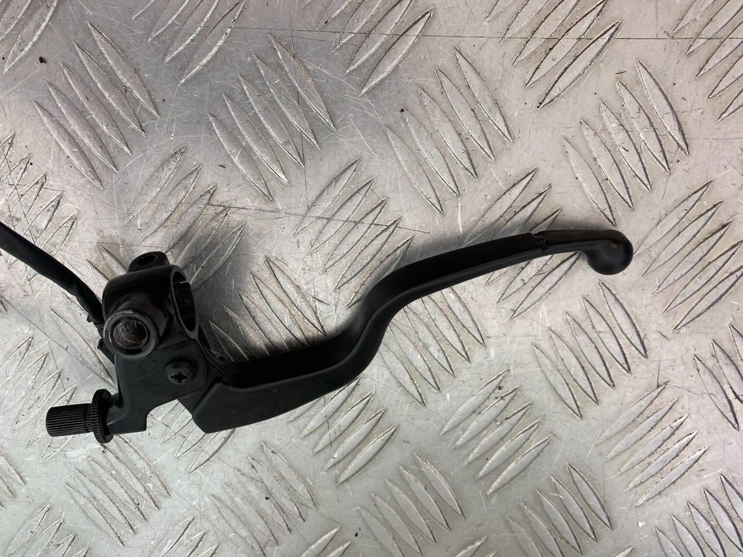KTM 125 DUKE CLUTCH LEVER AND BRACKET   YEAR 2018-2023 (CMB1185)