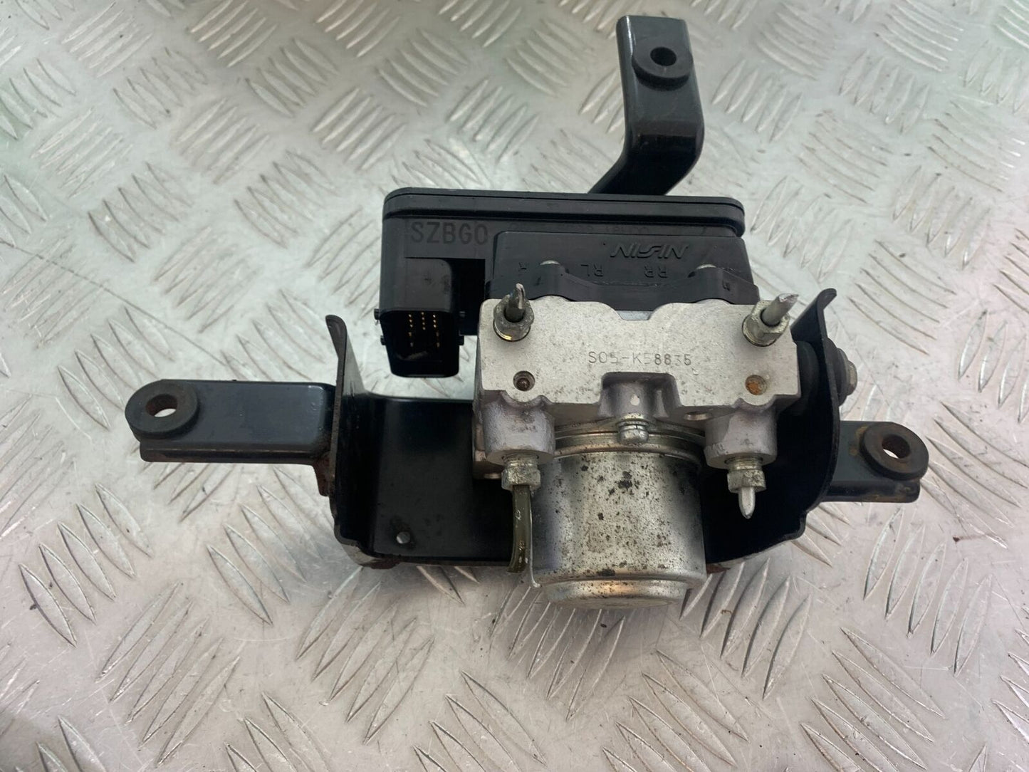 SUZUKI GSF1250 GSF 1250 BANDIT ABS PUMP  YEAR 2007-2011 (CMB1125)
