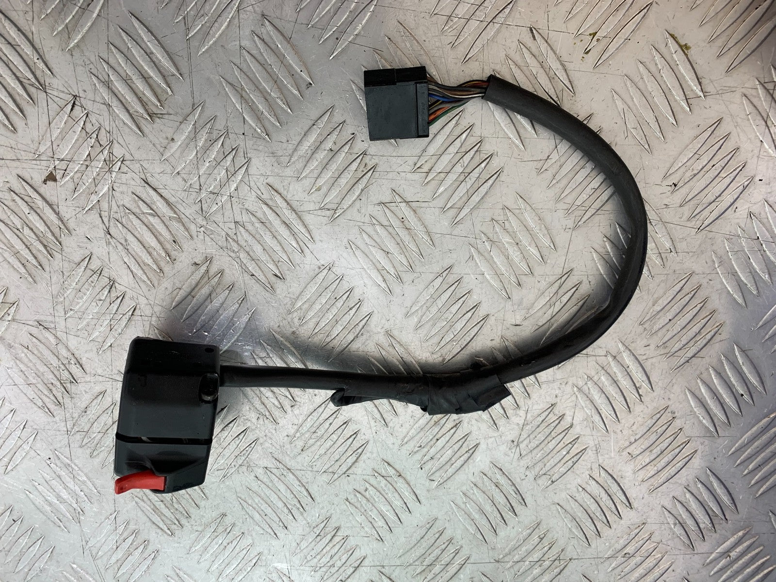 TRIUMPH SPEED TRIPLE R 1050 LEFT SWITCH GEAR   2009 (CMB1183)