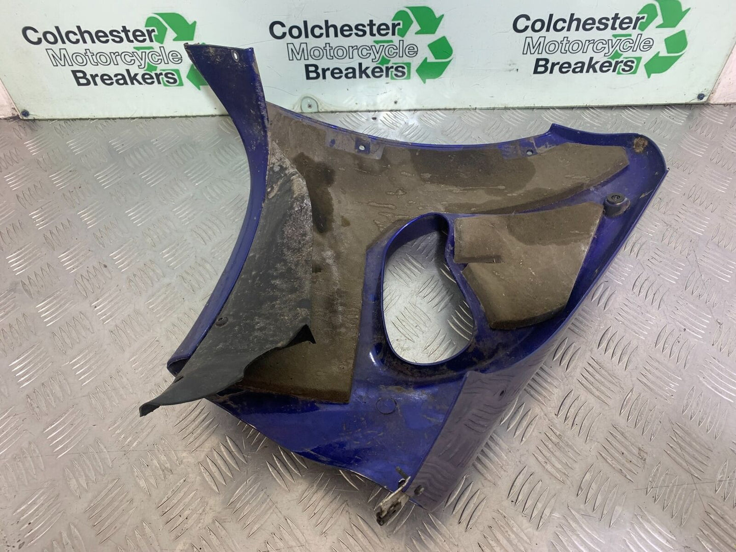 TRIUMPH 955i SPRINT ST LEFT FAIRING PANEL  YEAR 1999-2004 (CMB1124)