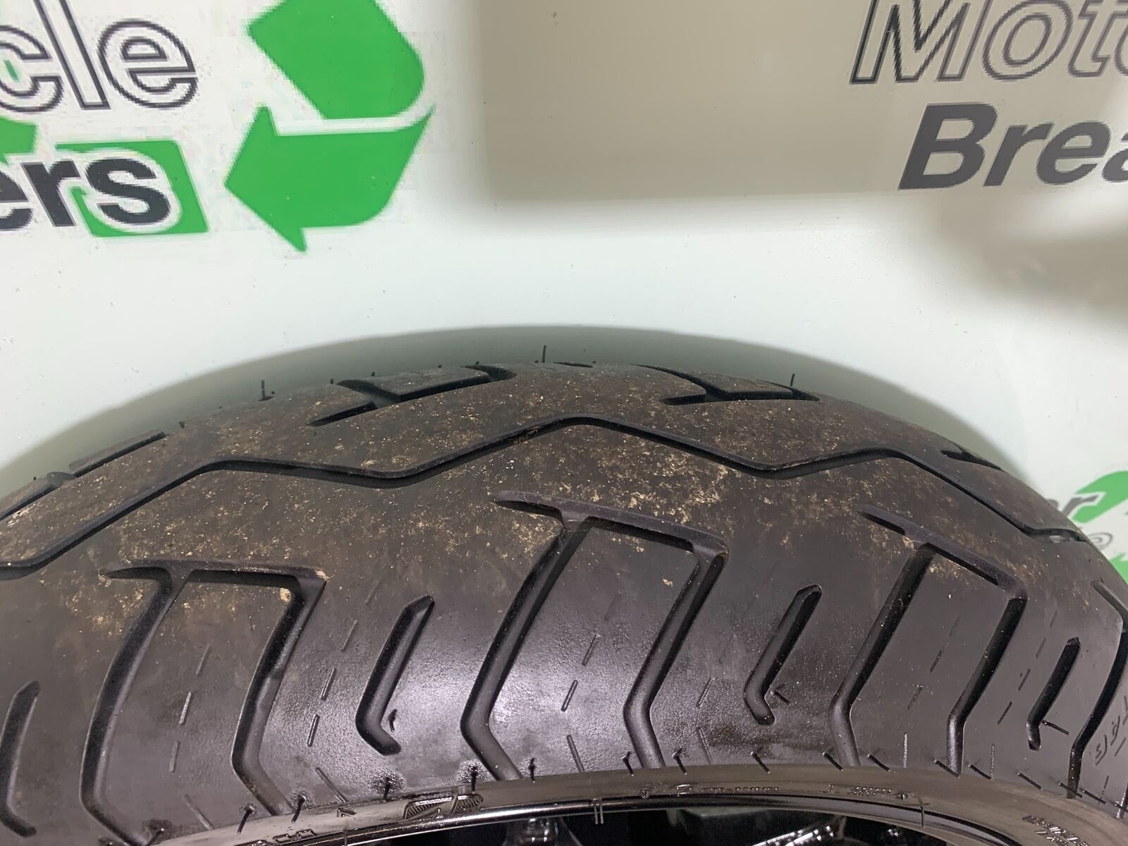 KAWASAKI Z300 ER300 REAR WHEEL (WITH GOOD TYRE)   YEAR 2016-2018  (CMB1056)