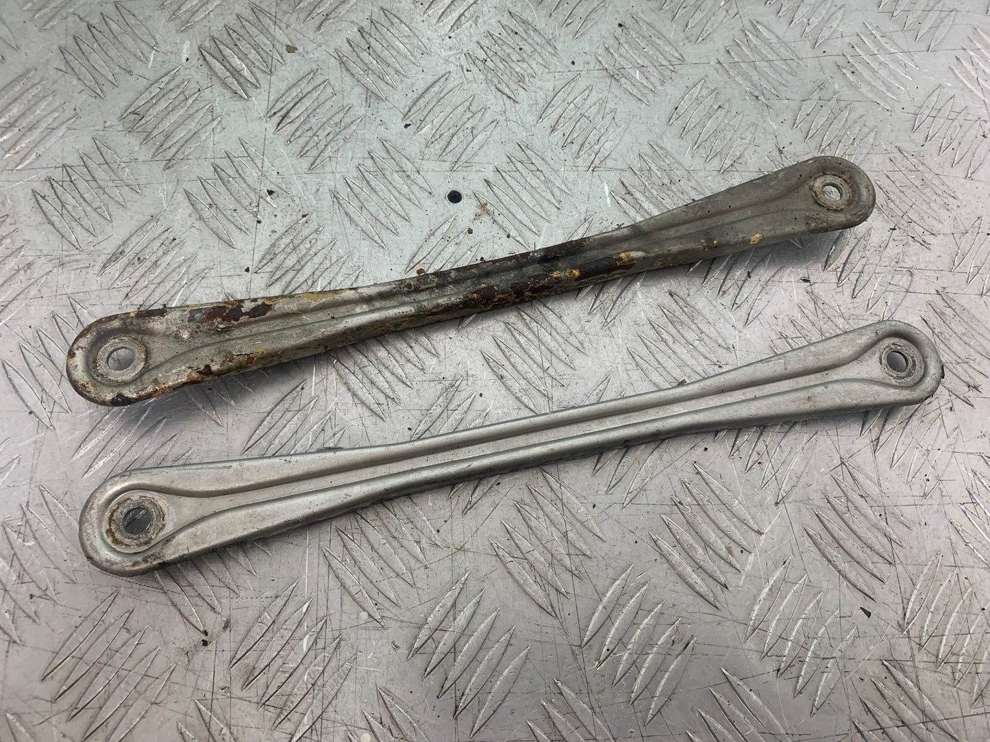 BMW K1200 K 1200 LT BRAKE ARM    YEAR 1999-07 (CMB1271)