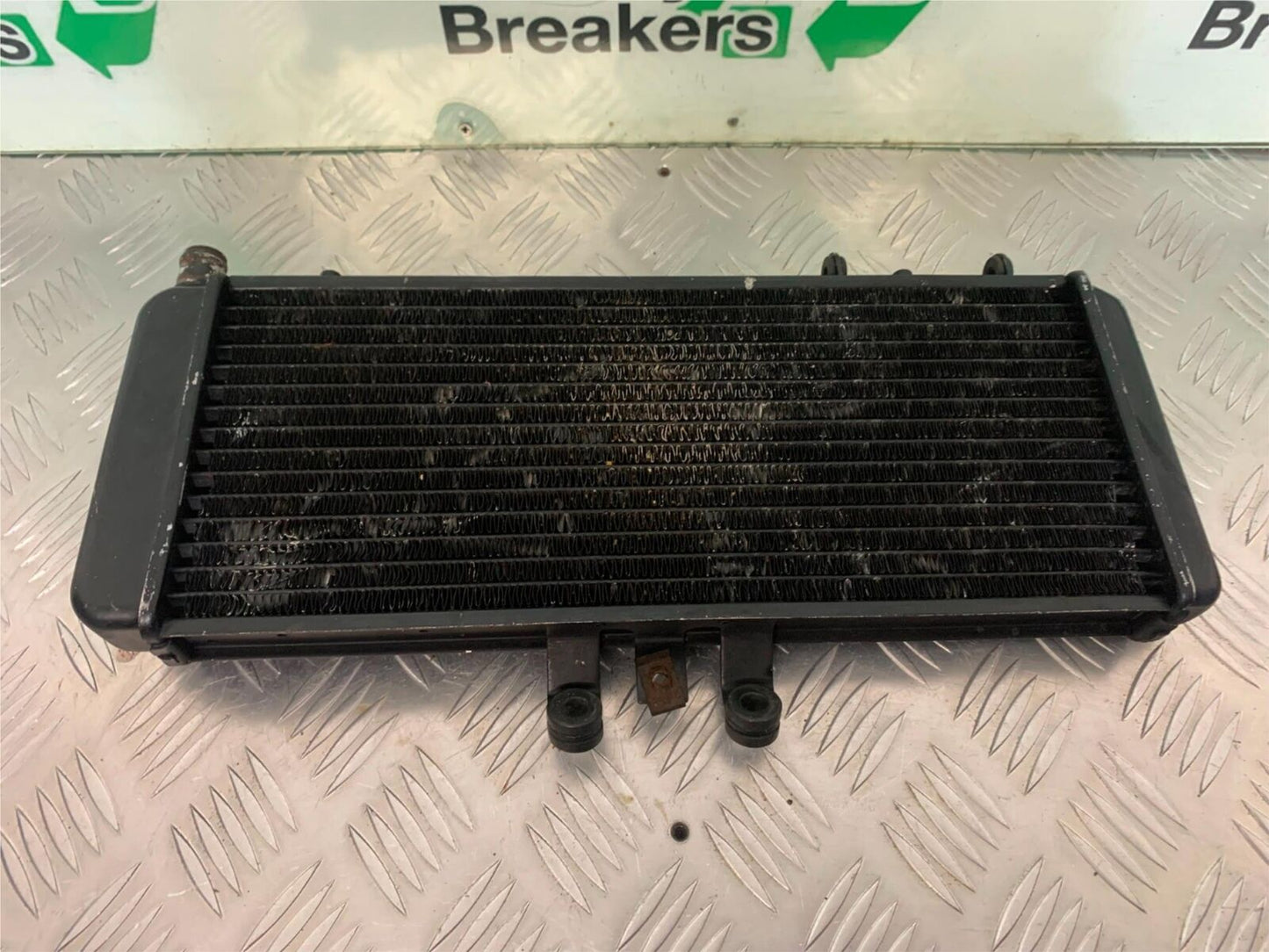 TRIUMPH 885 TIGER RADIATOR  YEAR 2000