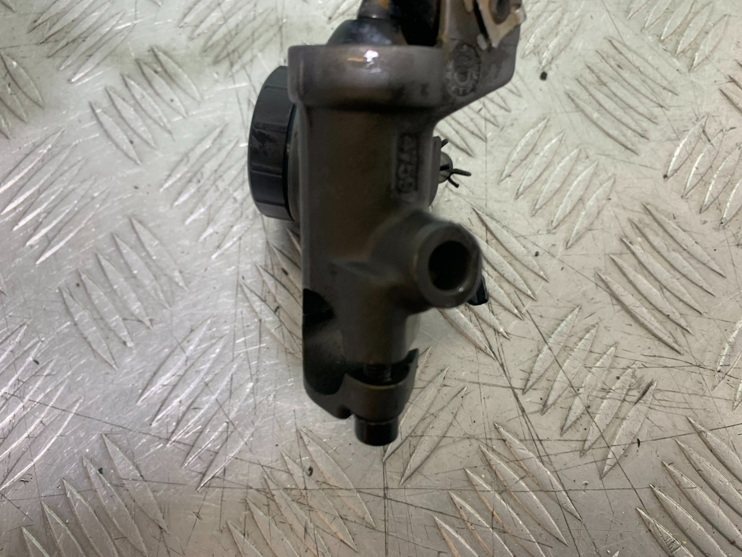 APRILIA RSV4 FACTORY BREMBO FRONT MASTER CYLINDER YEAR 2009-2012 (CMB1224)