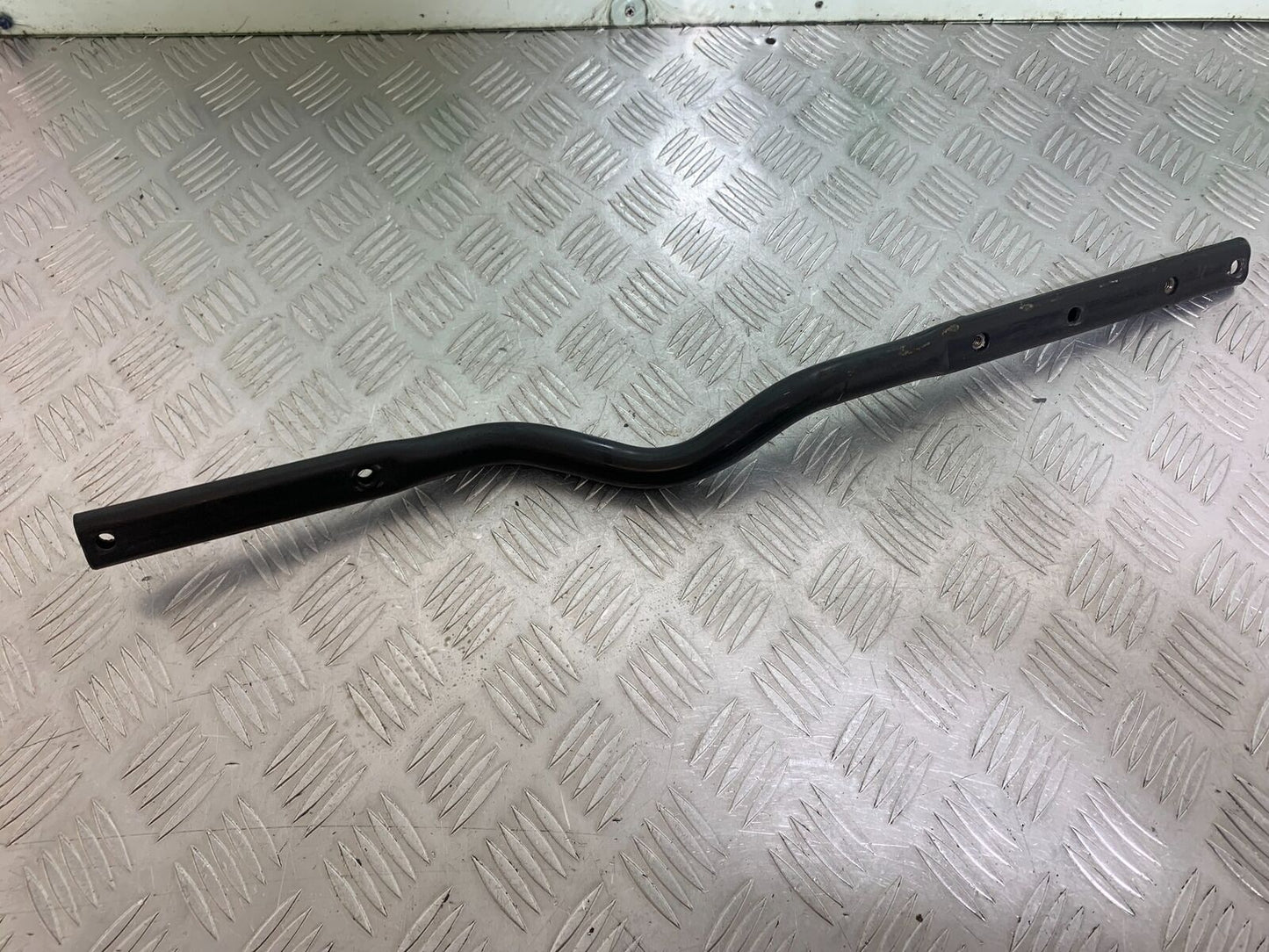 HARLEY DAVIDSON XL883 N IROD SILENCER BRACKET  YEAR 2020  (CMB1116)