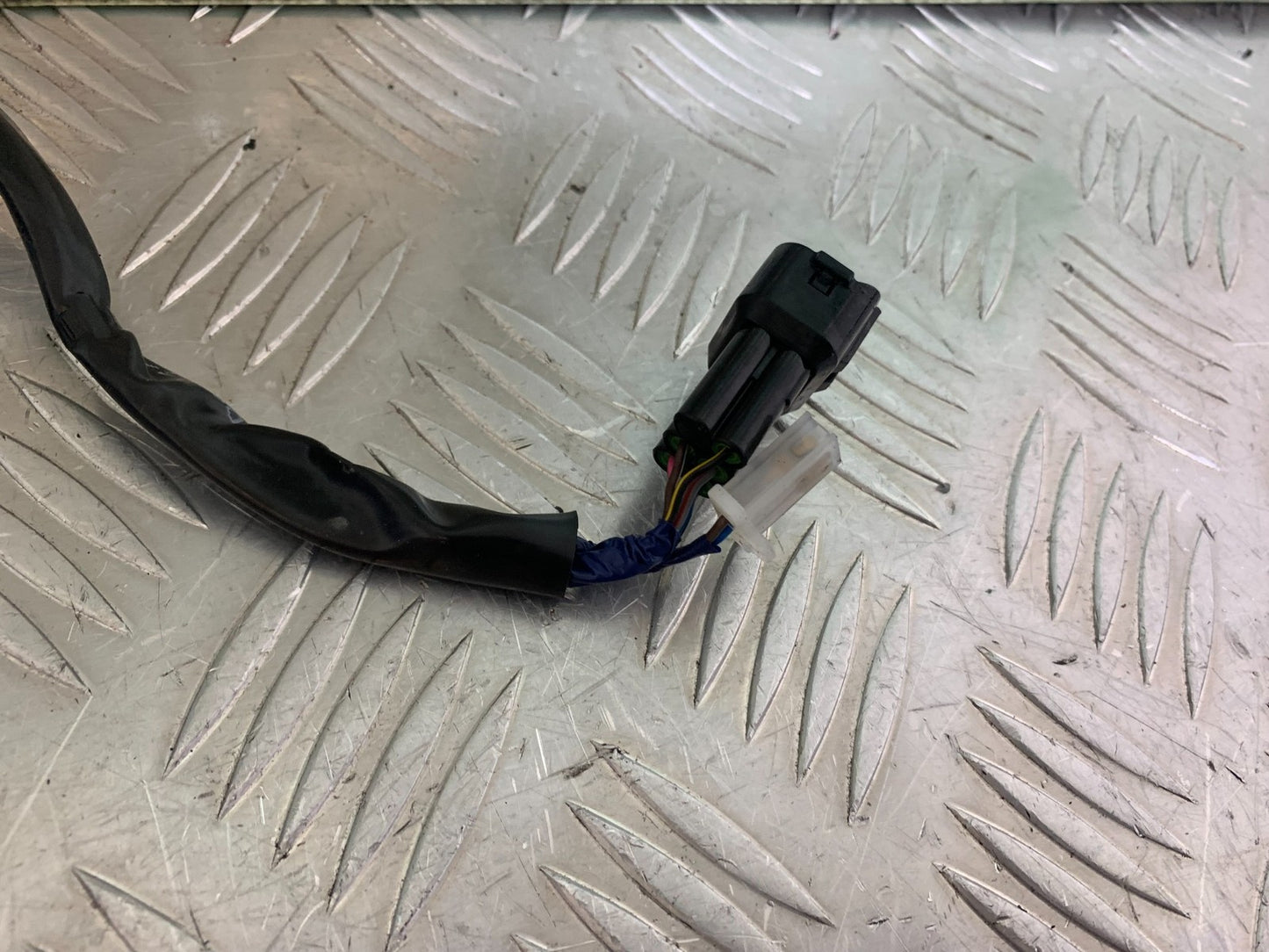 KTM DUKE 125 RIGHT SWITCH GEAR   YEAR 2017-2022 (CMB1222)