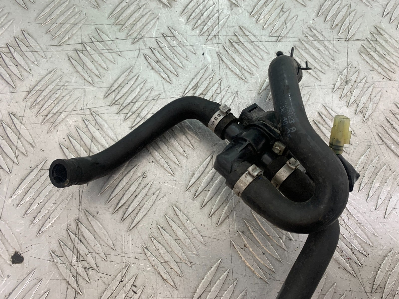 KTM 990 SUPER DUKE AIR VALVE  YEAR 2007-2011  (CMB1207)