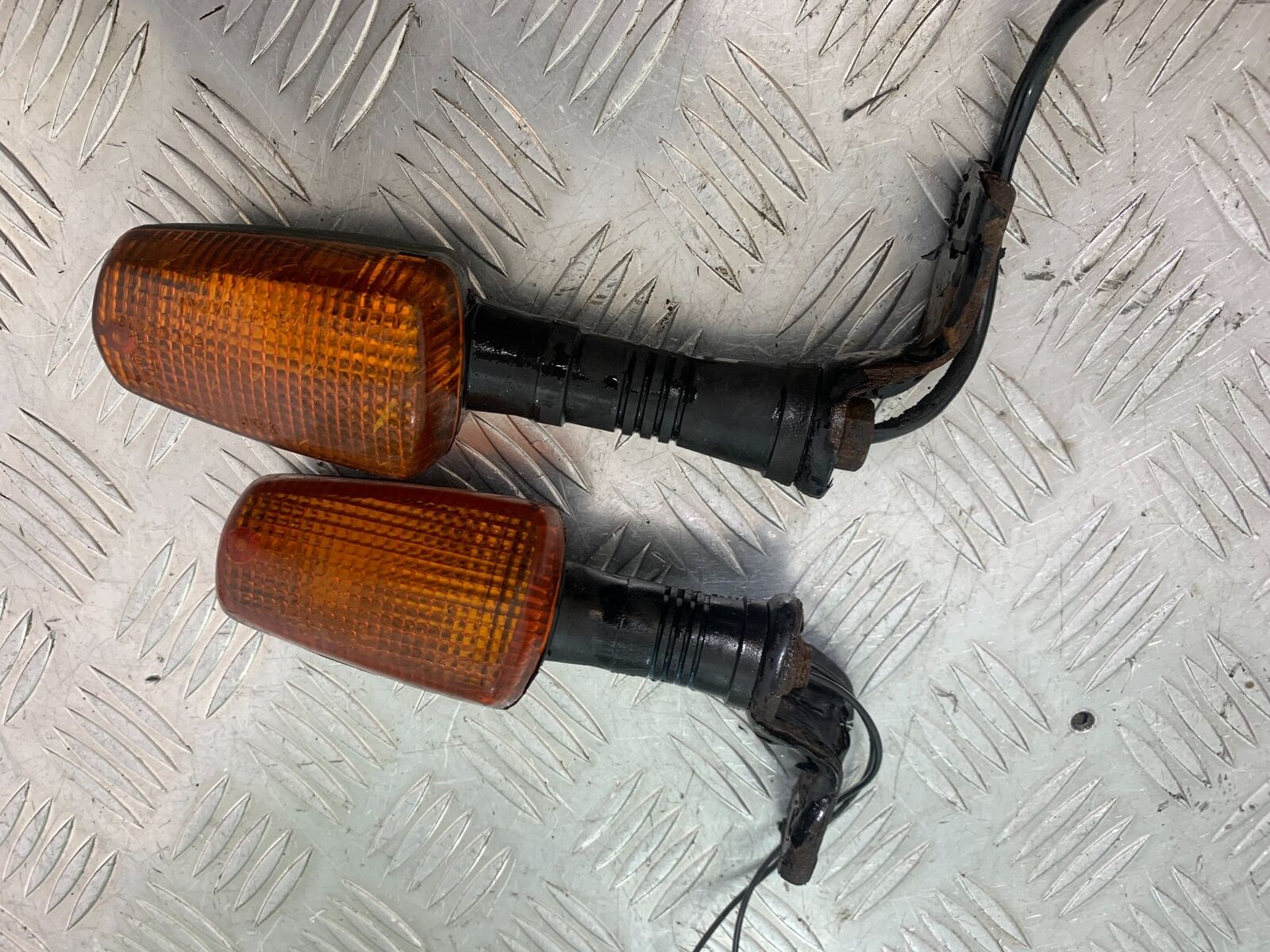 YAMAHA FJ1100 FJ 1100 REAR INDICATORS   YEAR 1984-1985 (CMB1101)