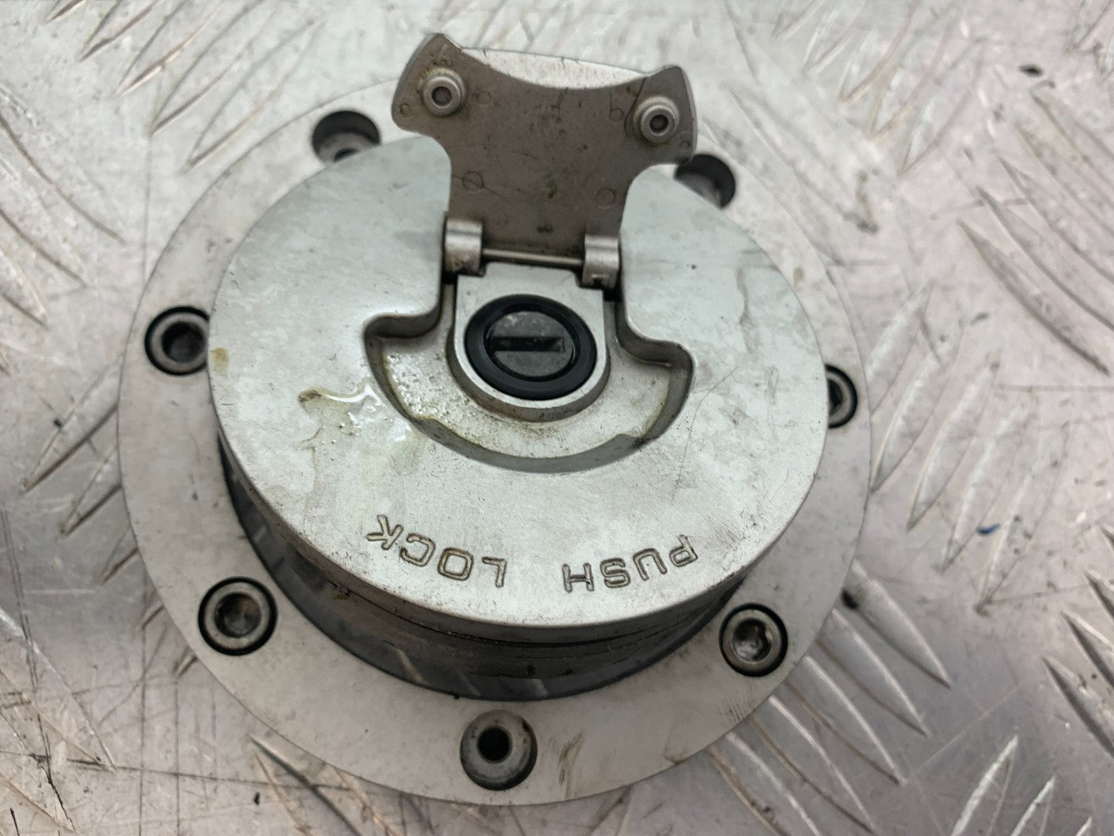 HONDA VFR800 PRE V-TEC LOCKS AND KEY YEAR 1998-2001 (CMB1233)
