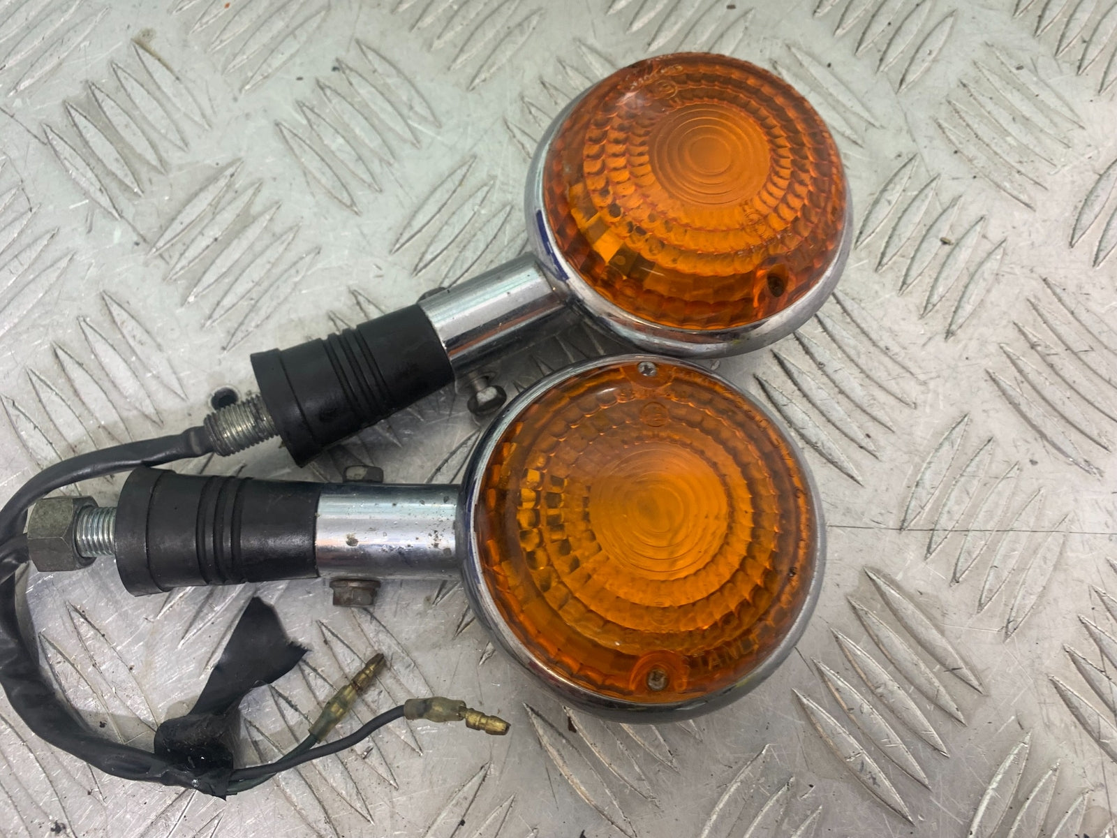 YAMAHA XV535 XV 535 VIRAGO FRONT INDICATORS   YEAR 1994-02 (CMB1162)