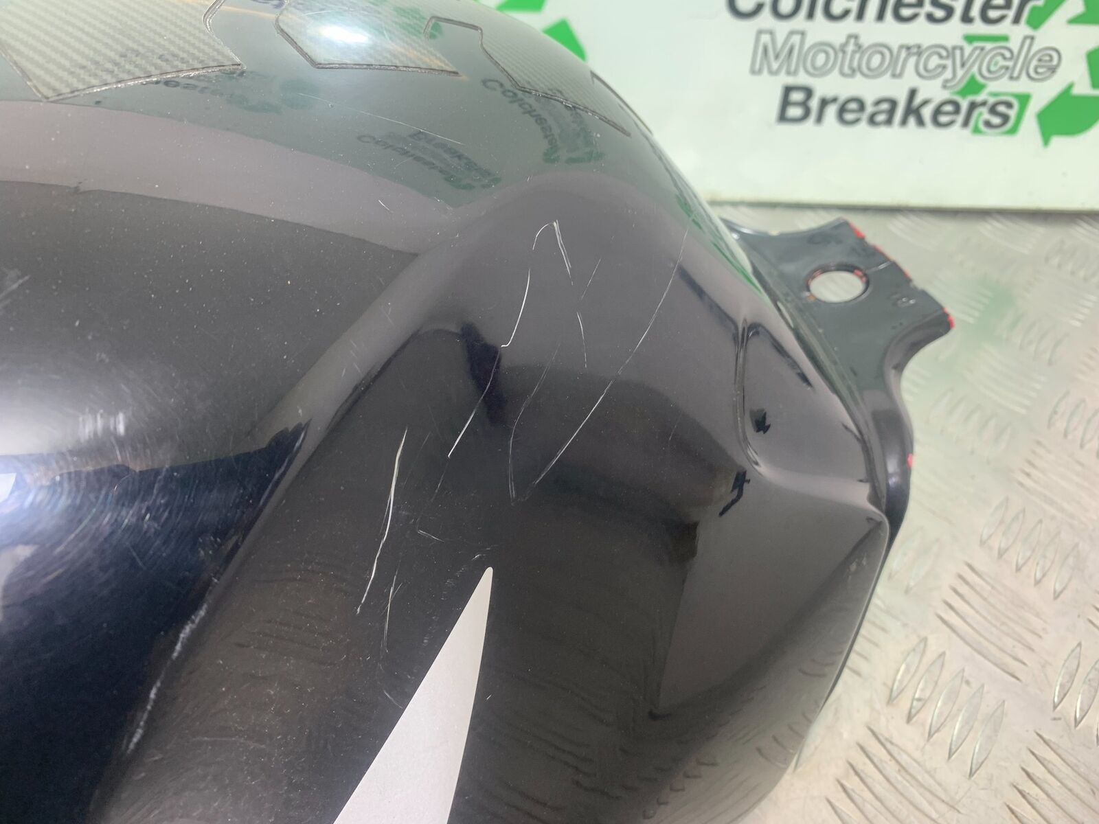 HONDA CBR 929 RRY FIREBLADE PETROL TANK YEAR 2000-01 (CMB1026)