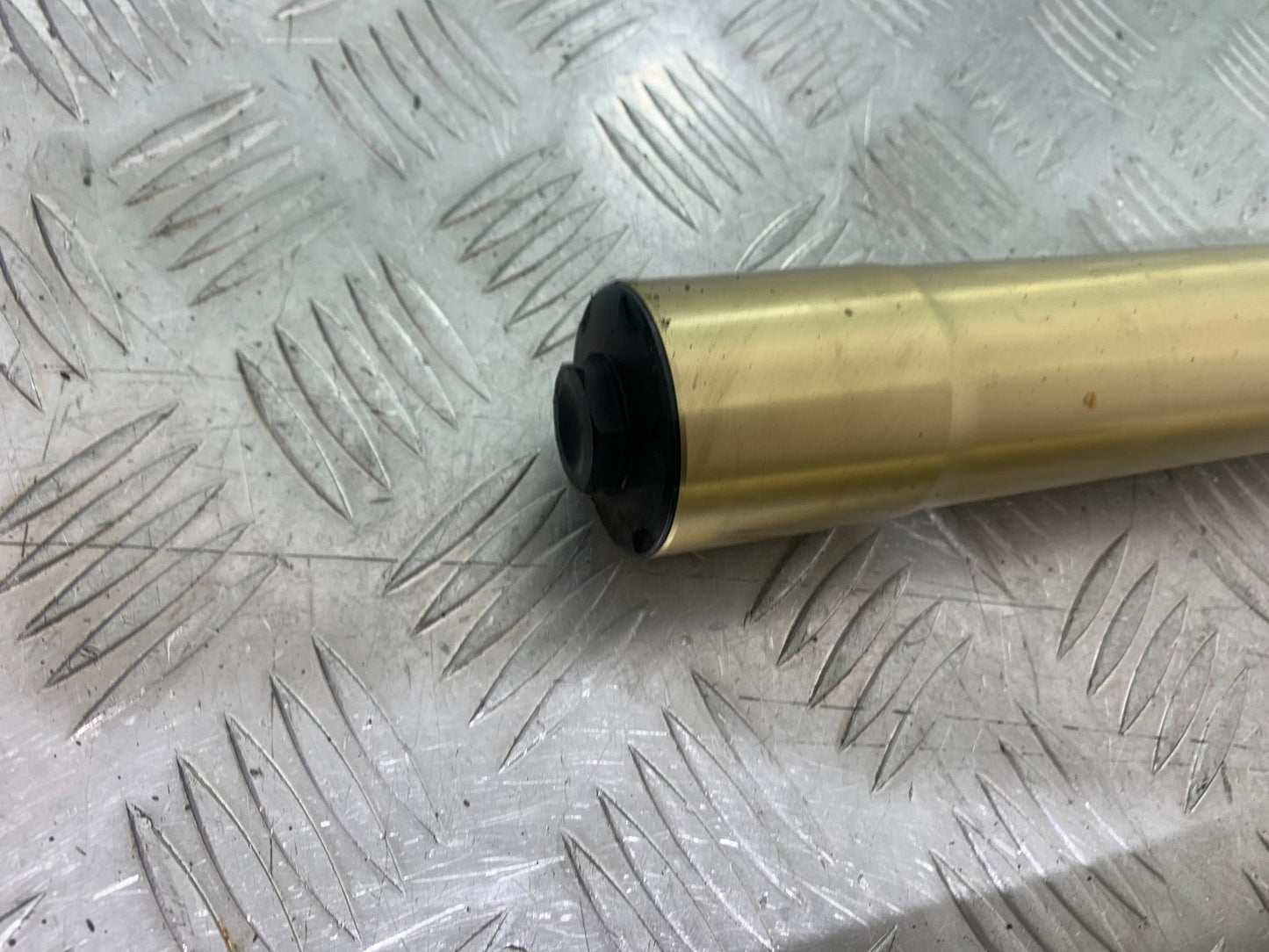 TRIUMPH 675 STREET TRIPLE FORKS  2013-2016 (CMB1186)