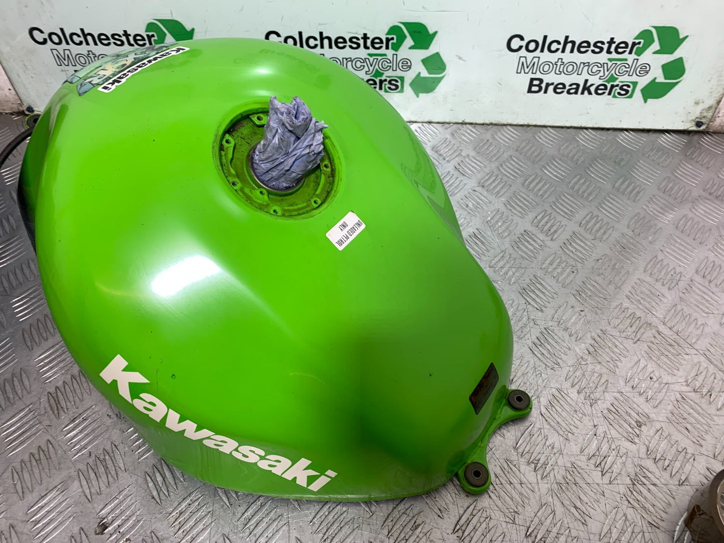 KAWASAKI ZX9R ZX9 R PETROL TANK YEAR 1998-1999 (CMB1329)