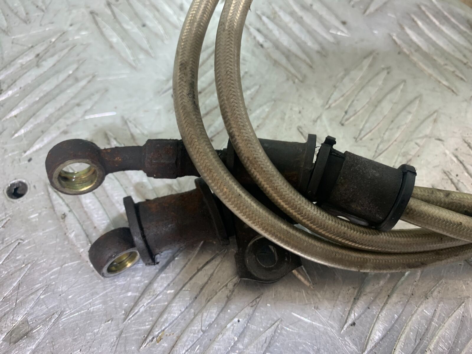 YAMAHA YZF600 YZF 600 THUNDERCAT BRAIDED FRONT BRAKE LINES 1996-2003 (CMB1134)
