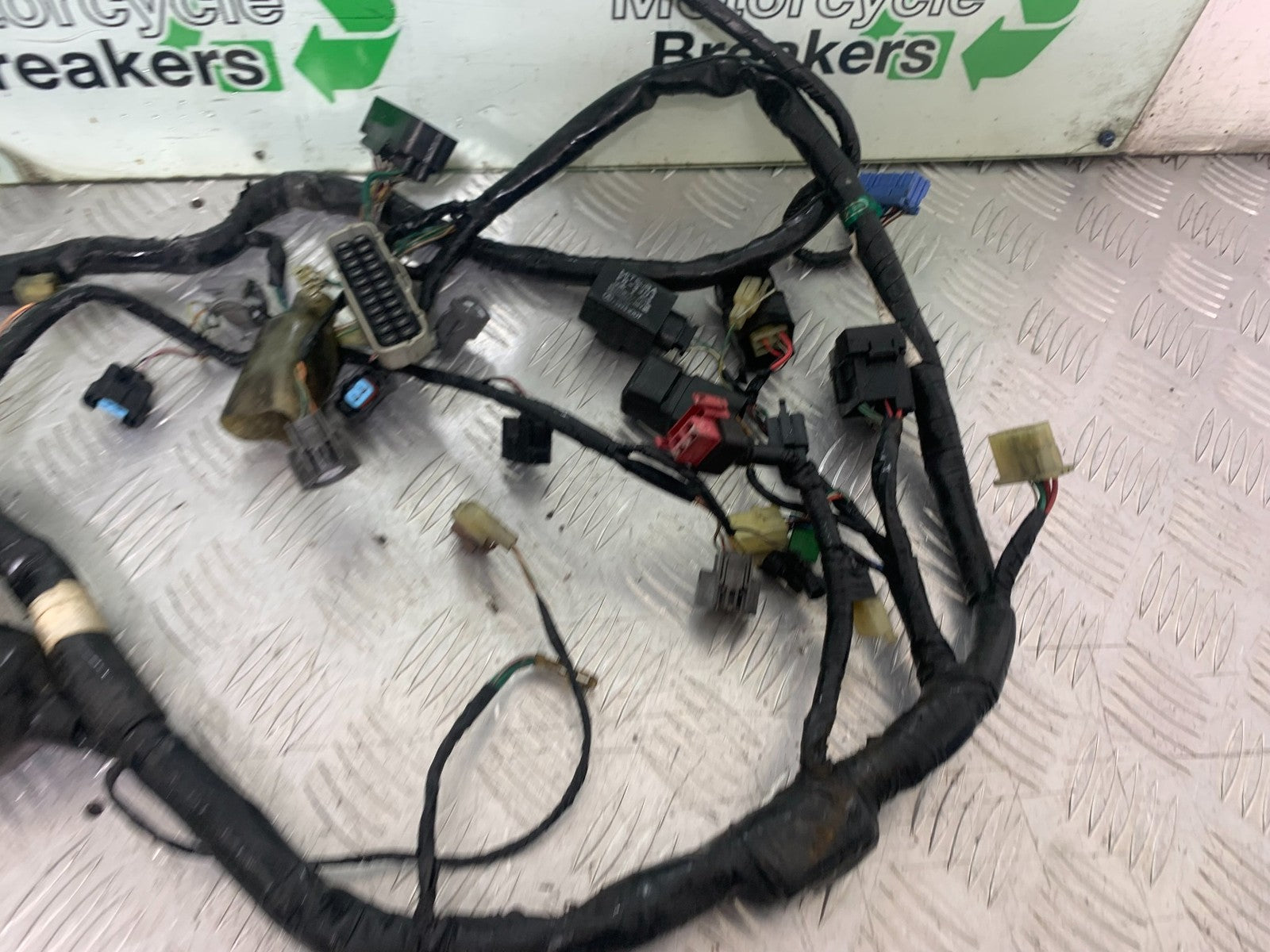 HONDA CBR1100 BLACKBIRD WIRING LOOM   YEAR 1999-2005 (CMB1232)