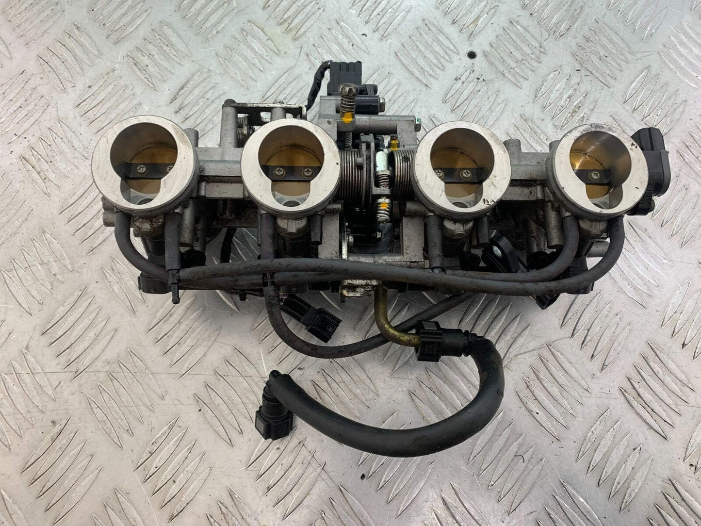 KAWASAKI Z750 Z 750 THROTTLE BODIES  YEAR 2004-2006  (CMB1104)