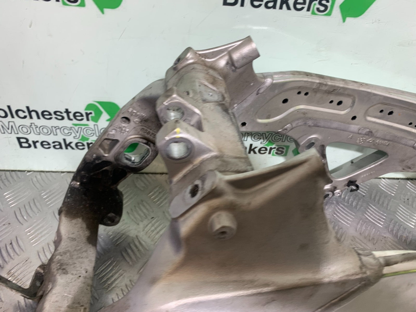 APRILIA RSV4 FACTORY FRAME REG LOG BOOK  YEAR 2009-2012 (CMB1224)